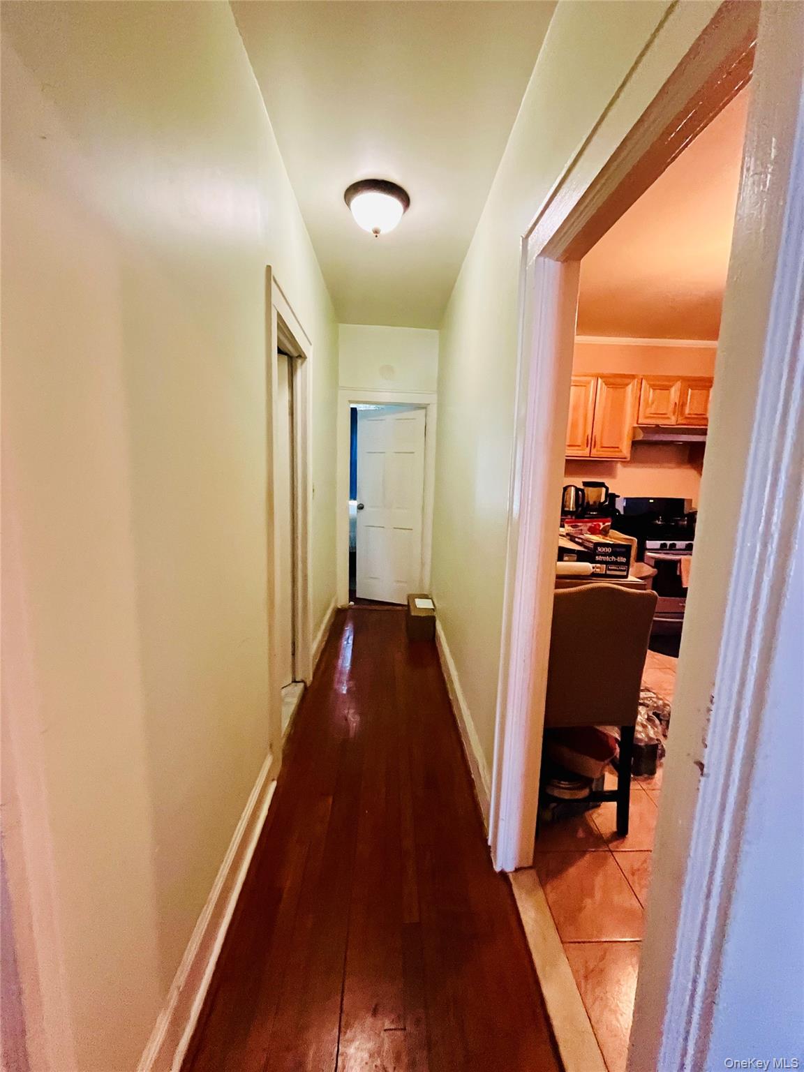 41 Rochelle Terrace Mount Vernon, NY 10550 - Photo 4 of 18 First Fl hallway to Kitchen