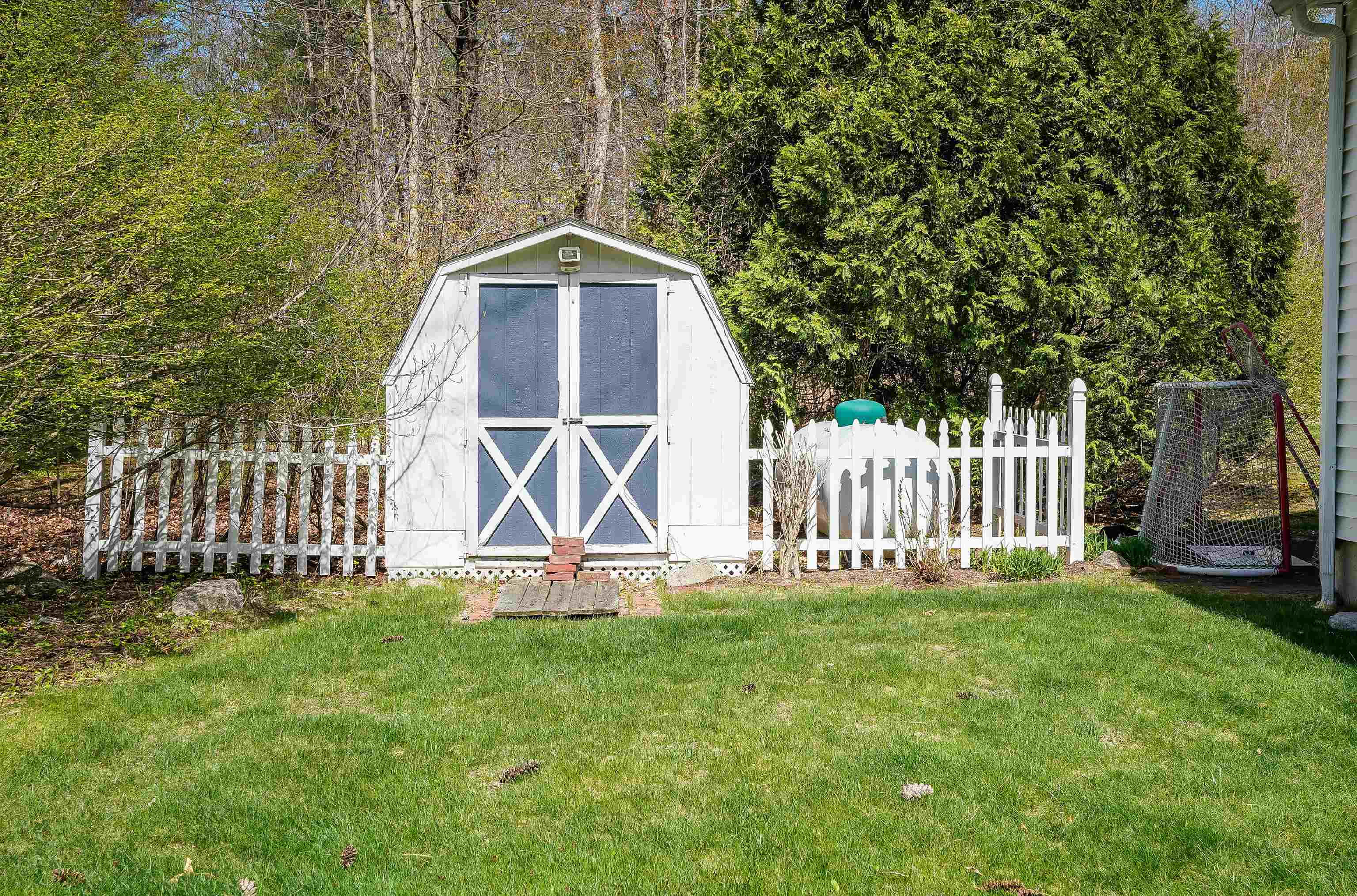 45 Gault Road Bedford, NH 03110 - Photo 36 of 40 Gallery Image 36