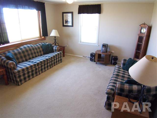 15726 North Centerville Road Edelstein, IL 61526 - Photo 3 of 15 Gallery Image 3