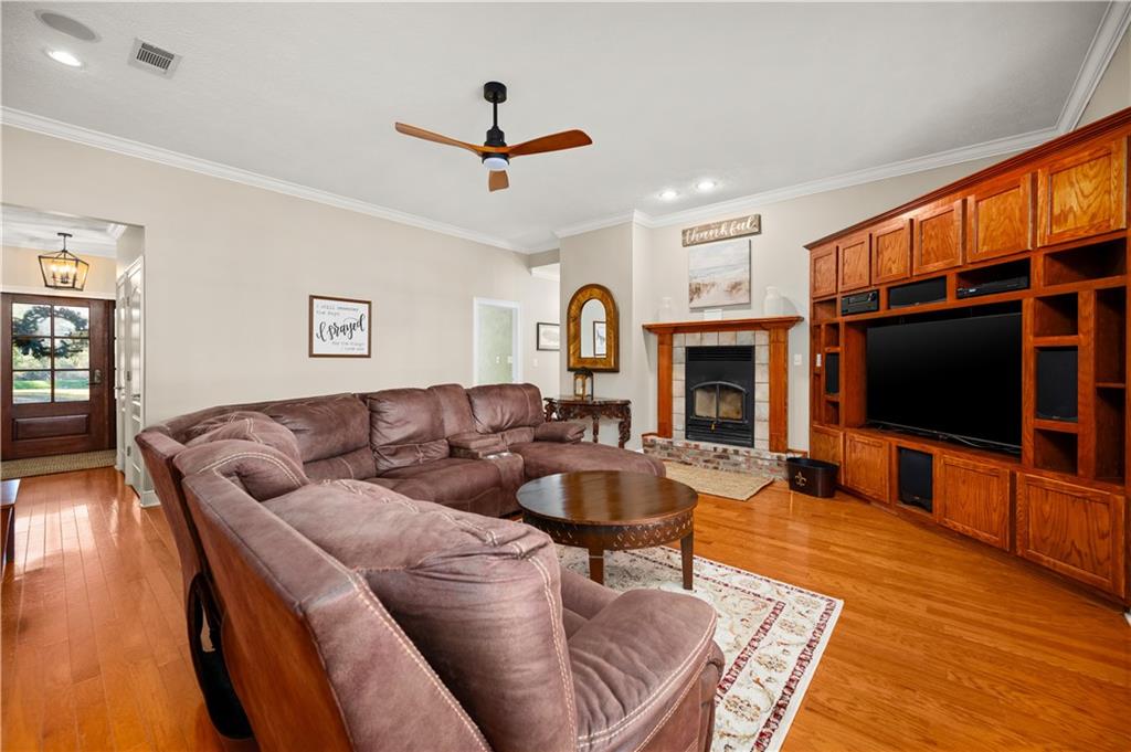 3832 Rigolette Road Pineville, LA 71360 - Photo 6 of 39