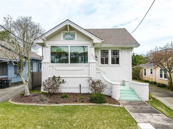 $2,400 | 4423 Baccich Street, New Orleans, LA 70122