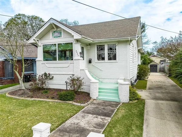 $2,400 | 4423 Baccich Street, New Orleans, LA 70122