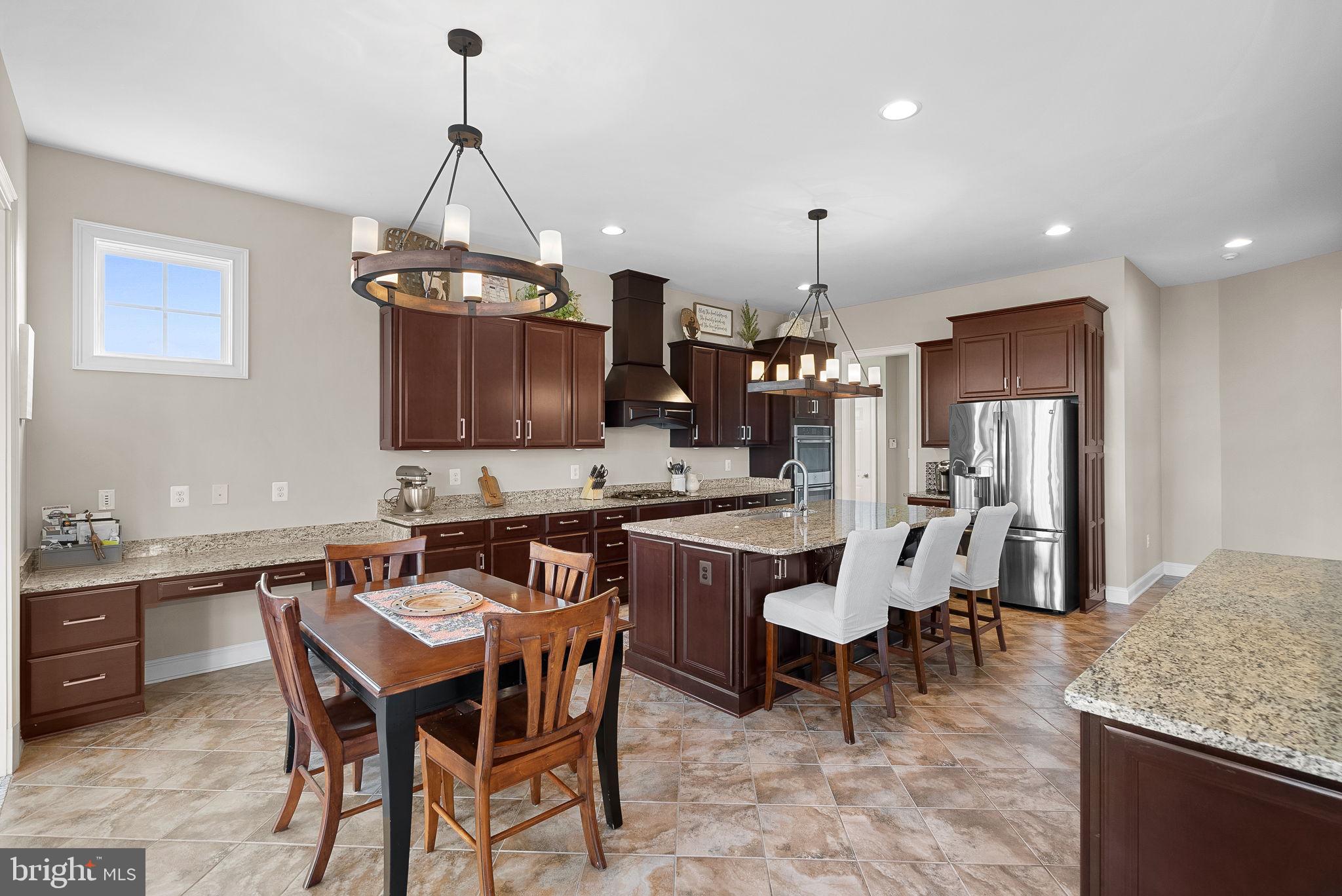 18604 Wild Raspberry Drive Purcellville, VA 20132 - Photo 5 of 44 Breakfast area