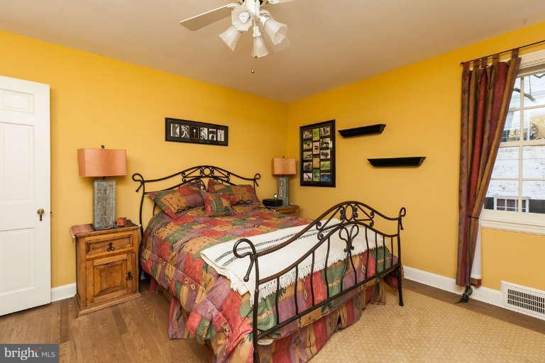 117 St Dunstans Road Baltimore, MD 21212 - Photo 21 of 28 Bedroom