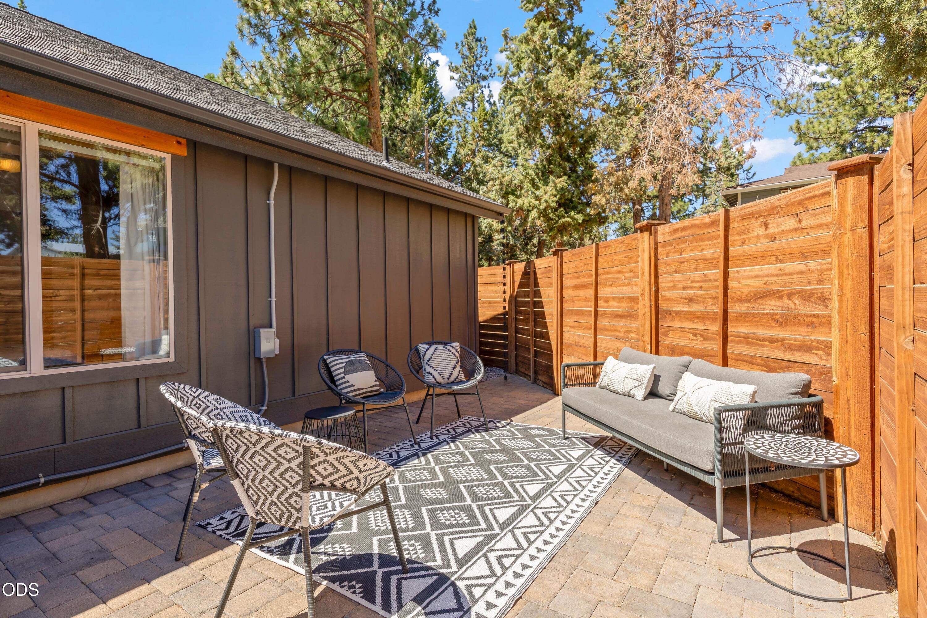 20218 Archie Briggs Road Bend, OR 97703 - Photo 25 of 34