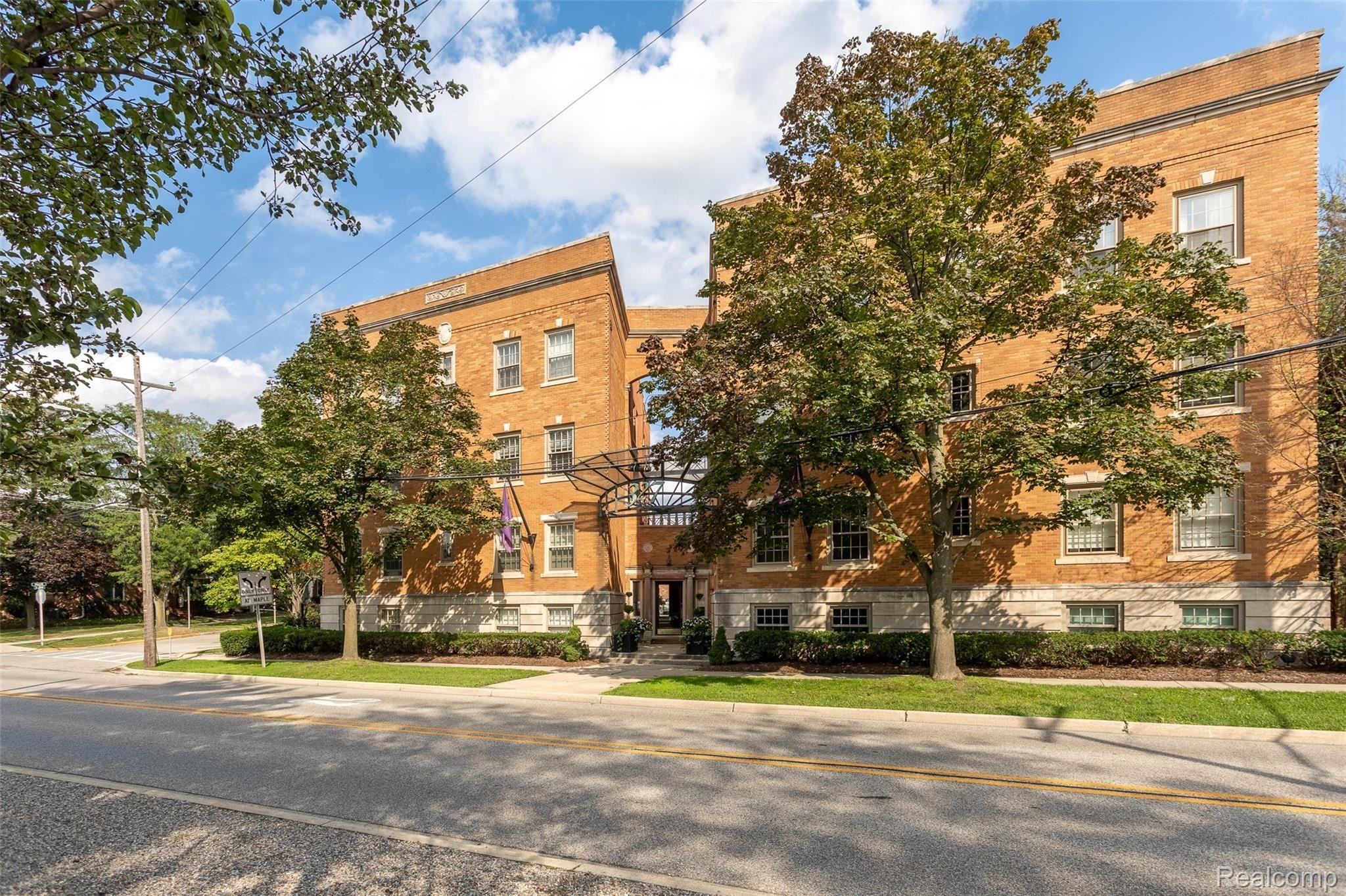 327 Southfield Road, Unit 3BN Birmingham, MI 48009 - Photo 25 of 25 NEW EXTERIORS-3.jpg
