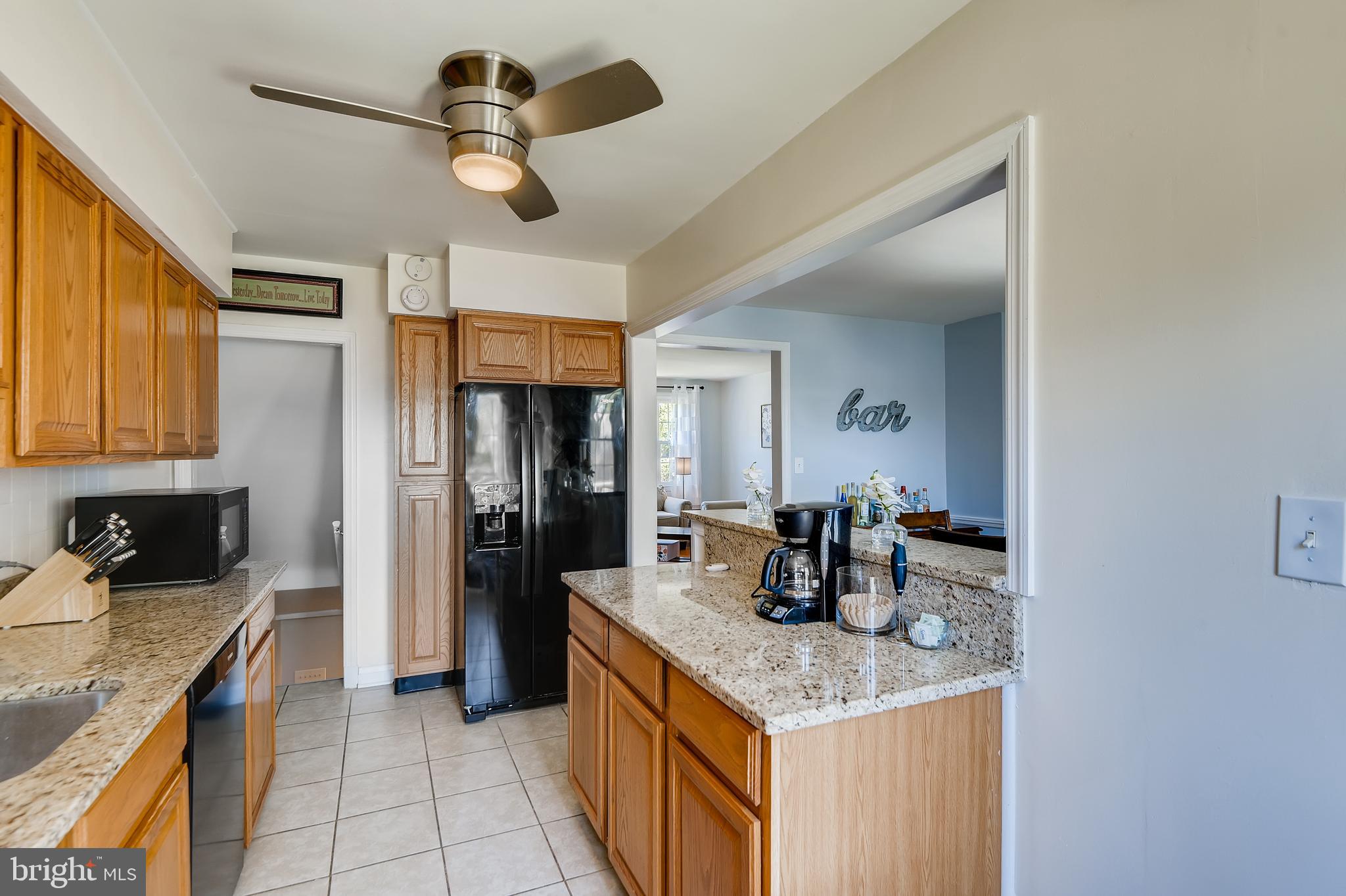 522 Academy Road Baltimore, MD 21228 - Photo 11 of 28