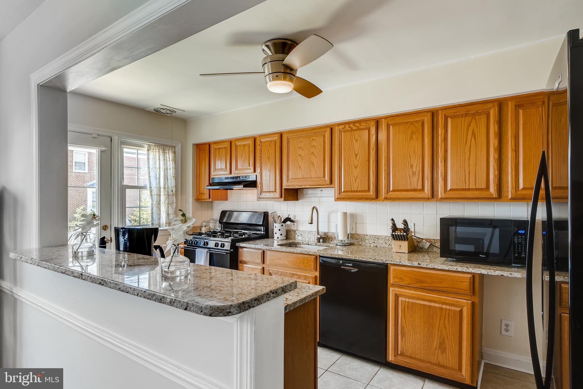 522 Academy Road Baltimore, MD 21228 - Photo 7 of 28