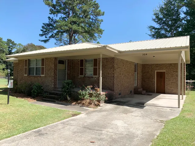 $1,250 | 304 Gadsden Loop, Walterboro, SC 29488