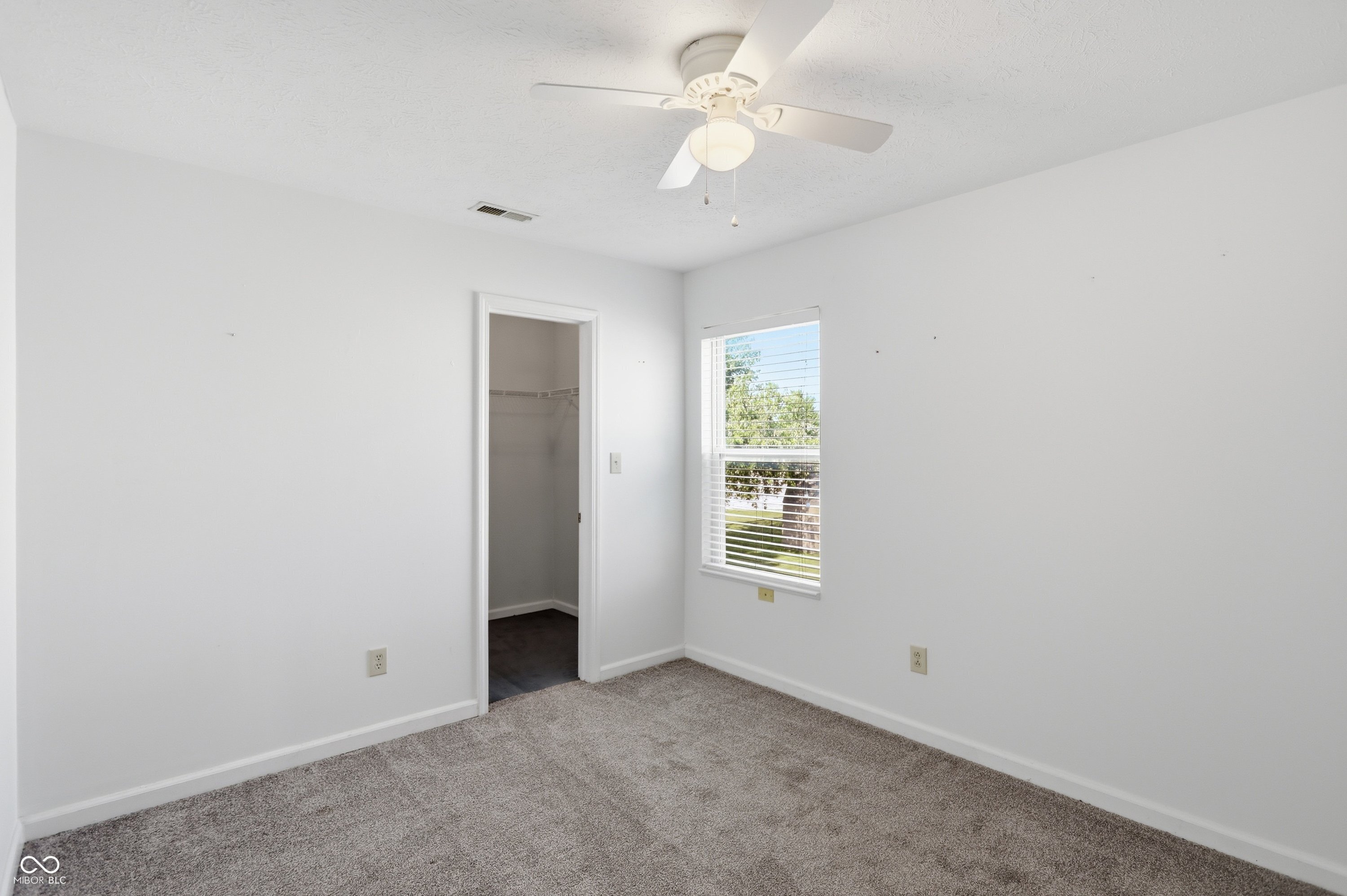 1124 Pebble Court Anderson, IN 46013 - Photo 25 of 32