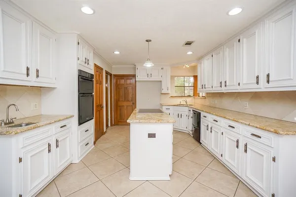 $3,200 | 2918 East Elm Circle, Katy, TX 77493