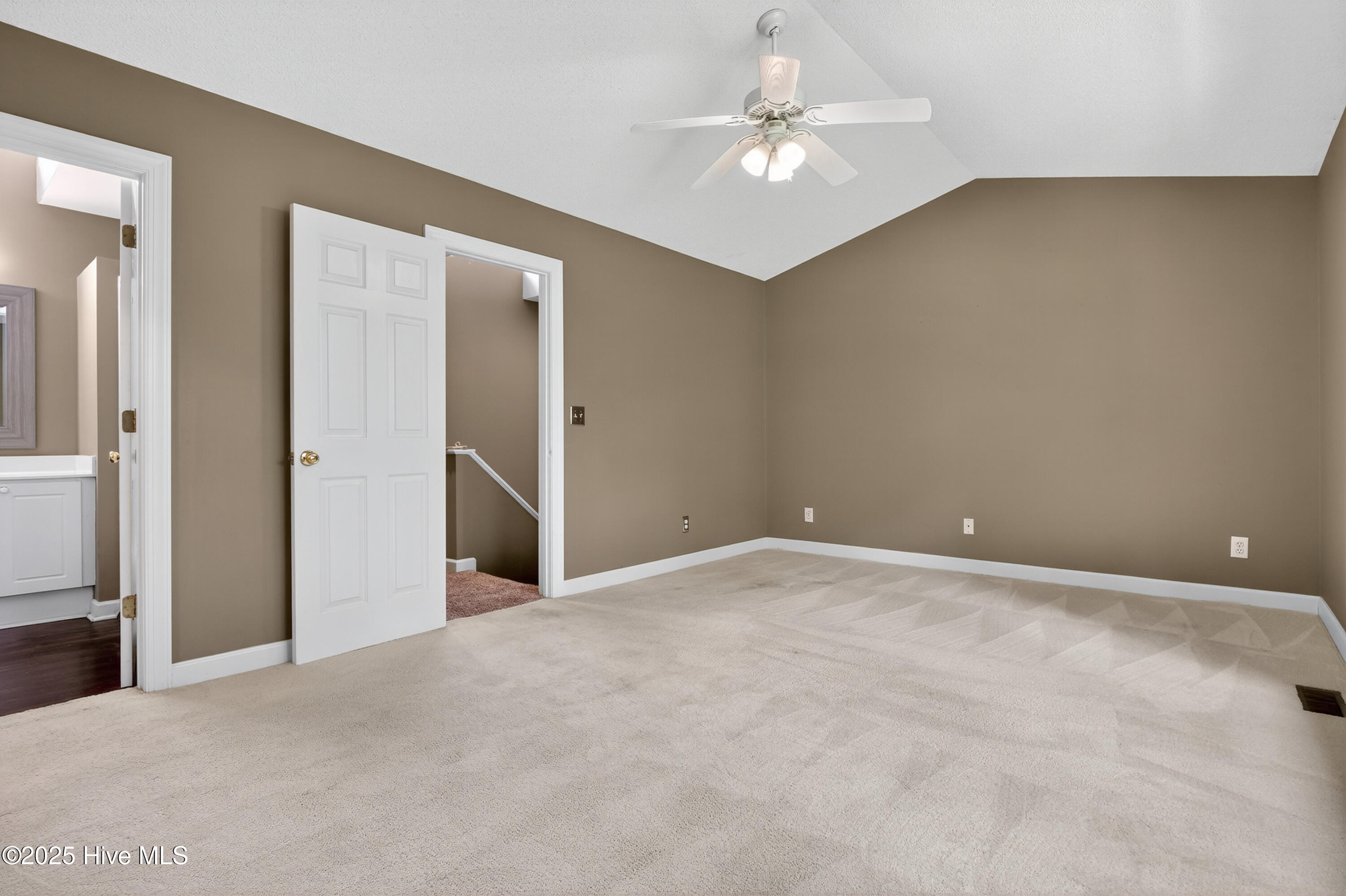 321 South Kerr Avenue, Unit 151 Wilmington, NC 28403 - Photo 20 of 27 020_016_p2244919_439