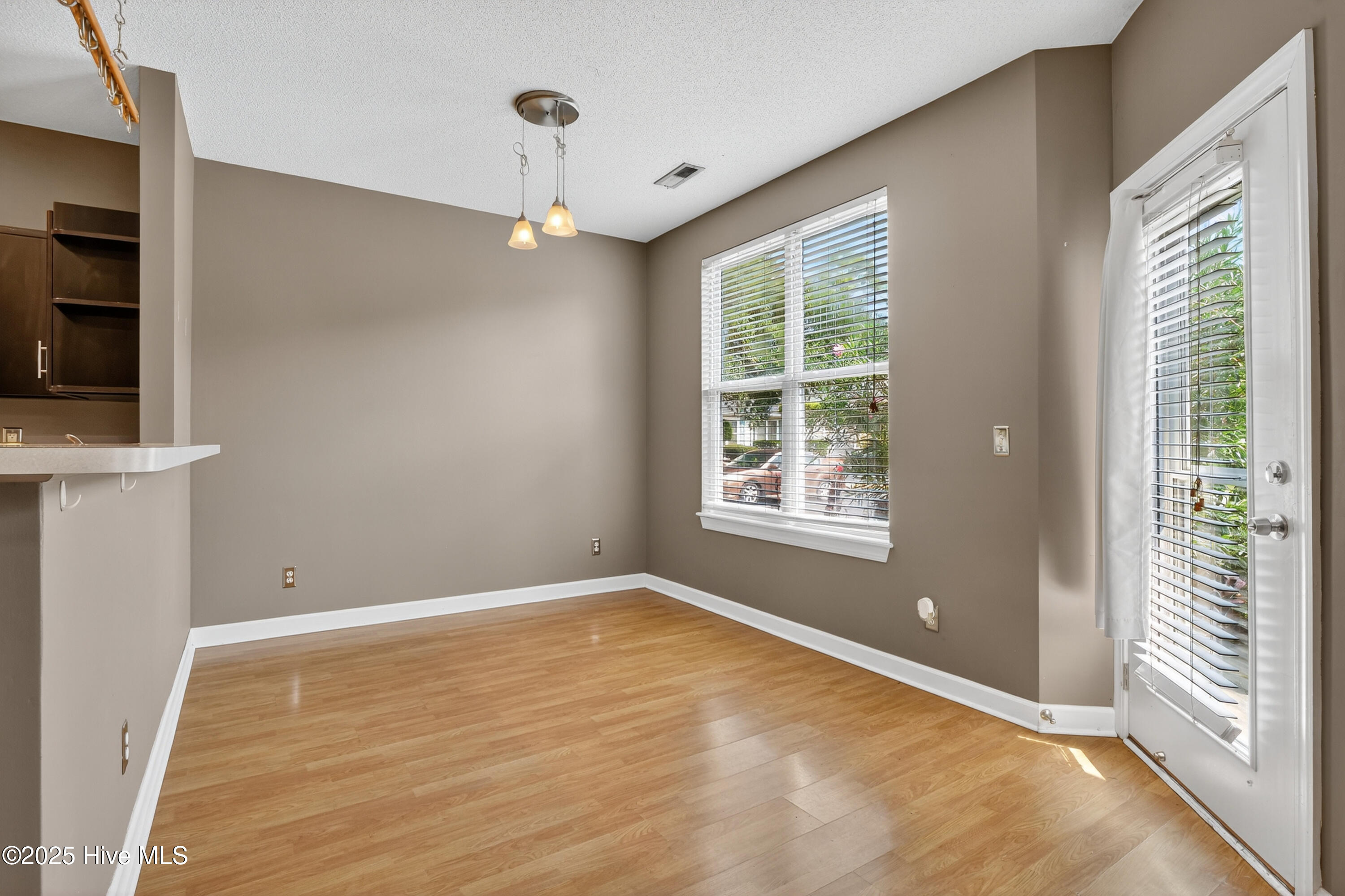 321 South Kerr Avenue, Unit 151 Wilmington, NC 28403 - Photo 8 of 27 008_004_p2244827_868