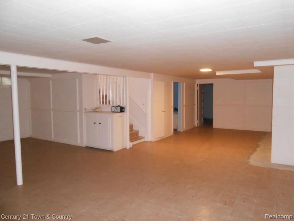 2926 Hillendale Drive Rochester, MI 48309 - Photo 27 of 31 Bsmt 2.jpg