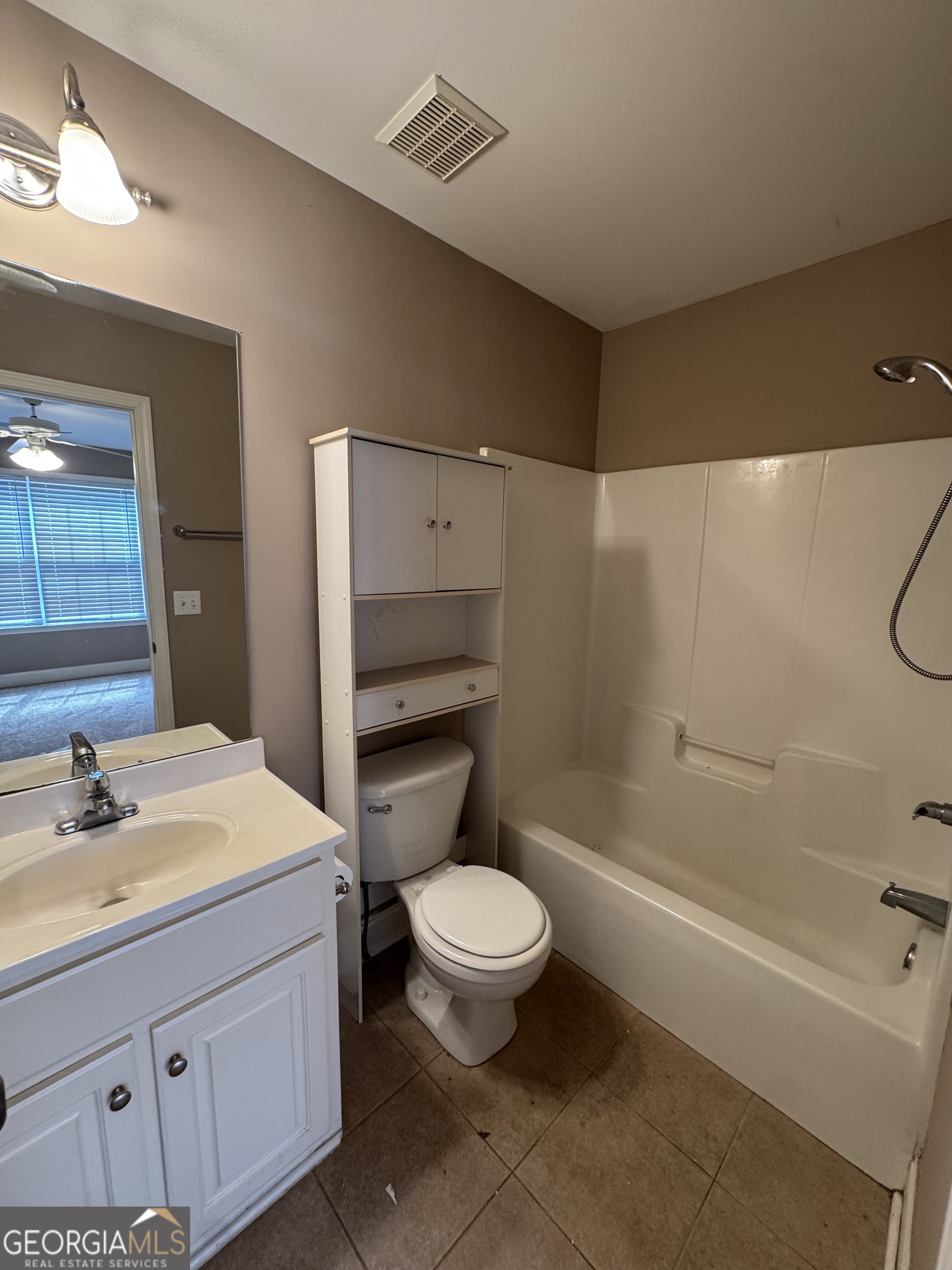 460 South Barnett Shoals Road, Unit F6 Athens, GA 30605 - Photo 7 of 15