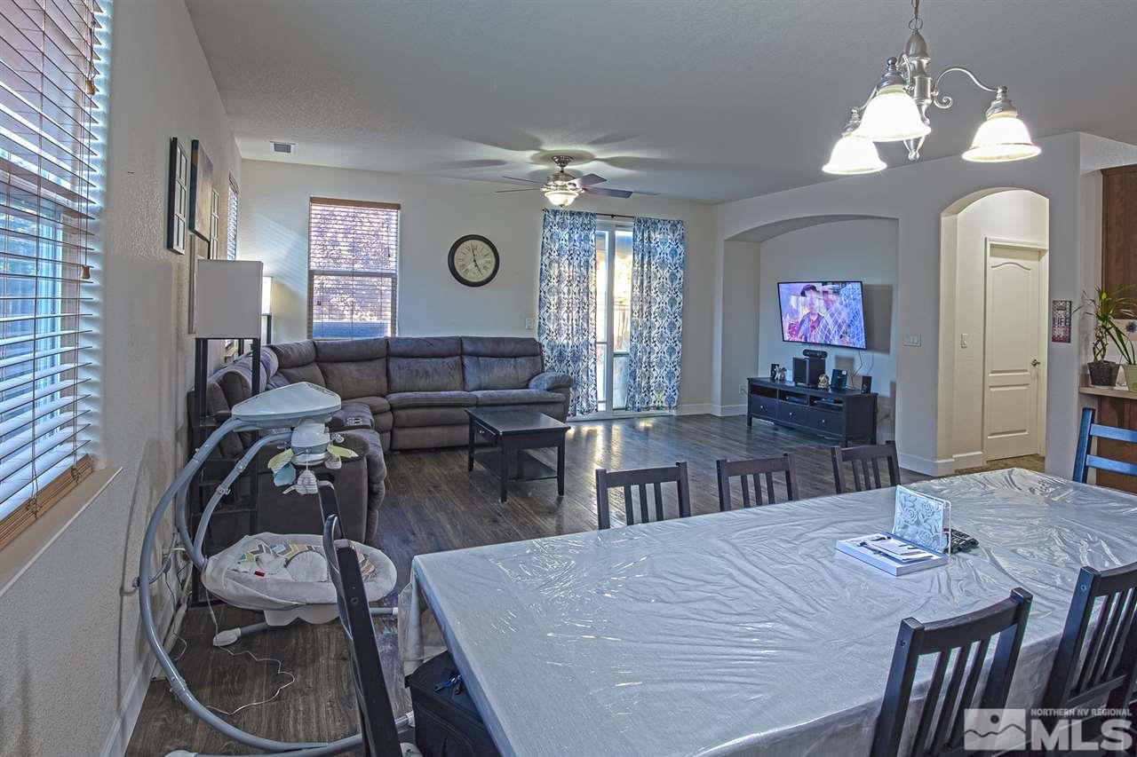 525 Luciana Drive Reno, NV 89521 - Photo 4 of 16 Photo 4