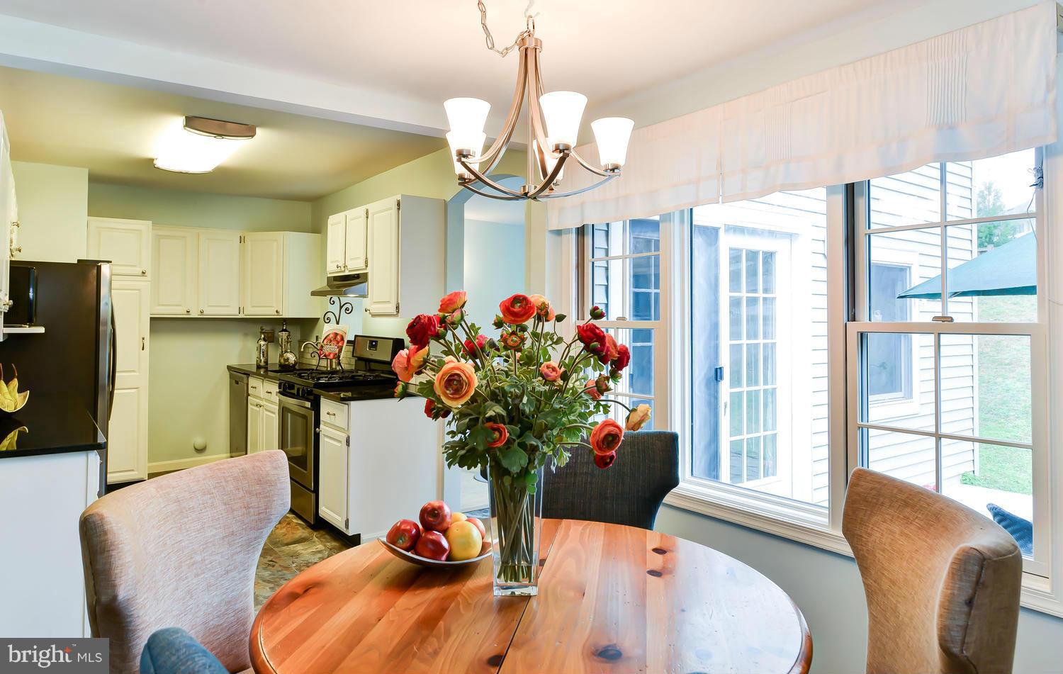 6324 Halsey Road McLean, VA 22101 - Photo 12 of 30 Kitchen