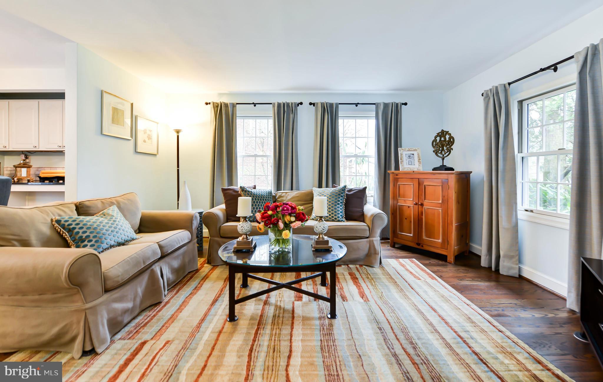 6324 Halsey Road McLean, VA 22101 - Photo 7 of 30 Family Room