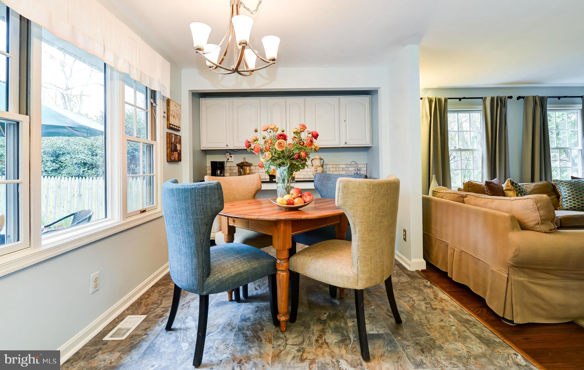 6324 Halsey Road McLean, VA 22101 - Photo 9 of 30 Dining Room