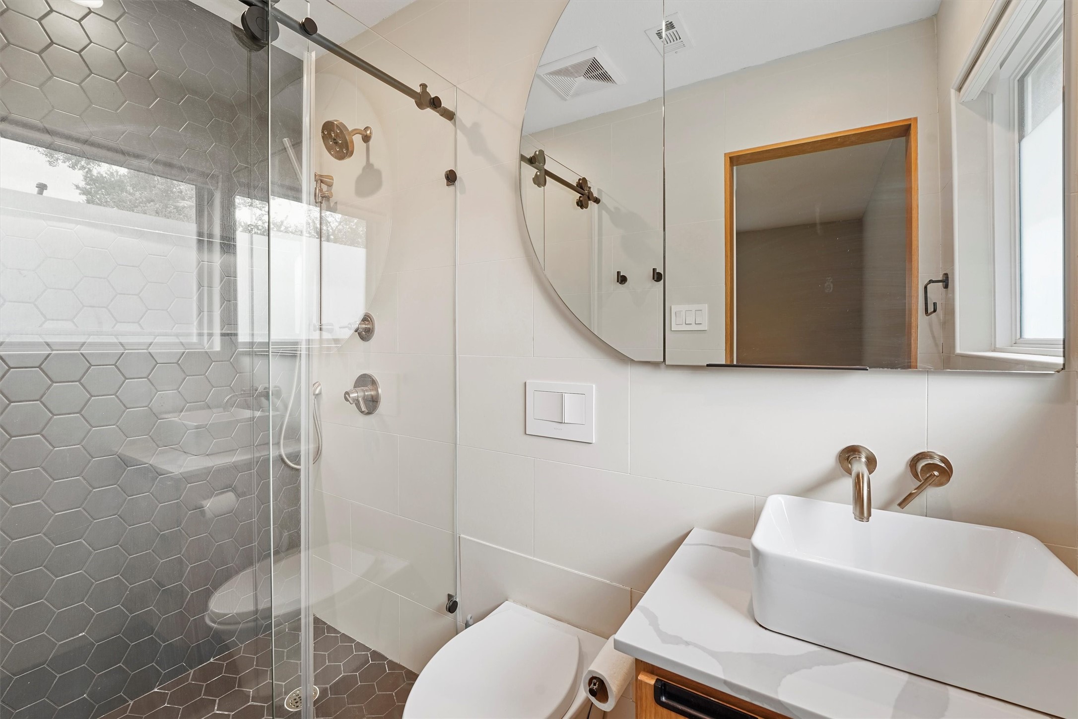 4614 Carleen Road Houston, TX 77092 - Photo 21 of 30 Gallery Image 21