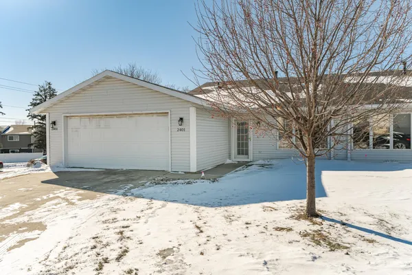 $269,000 | 2401 30th Avenue Northwest, Rochester, MN 55901