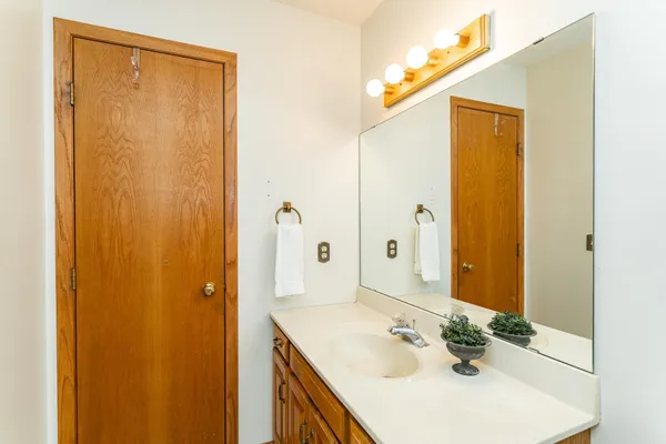 $269,000 | 2401 30th Avenue Northwest, Rochester, MN 55901