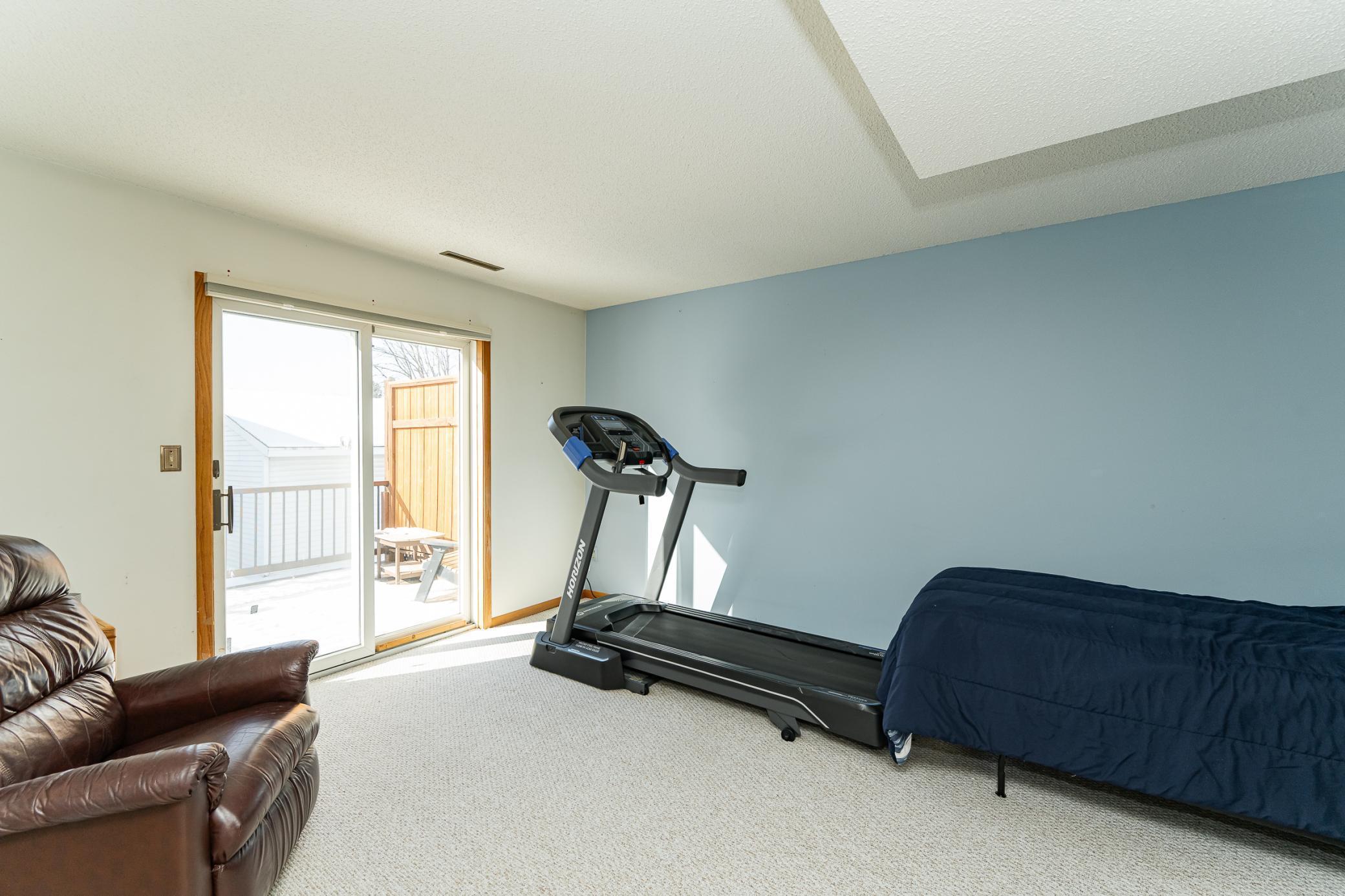 2401 30th Avenue Northwest Rochester, MN 55901 - Photo 17 of 26