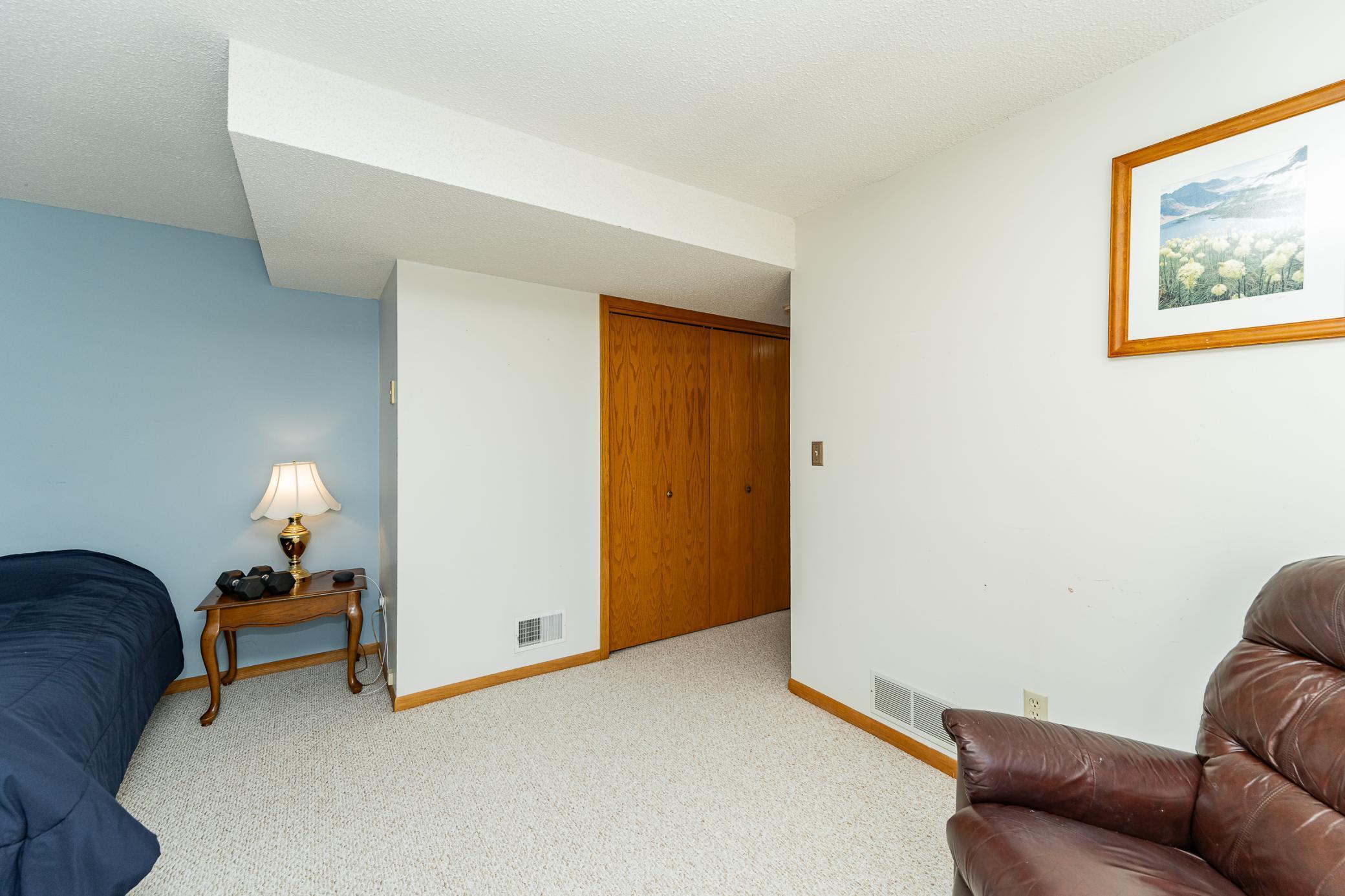 2401 30th Avenue Northwest Rochester, MN 55901 - Photo 19 of 26