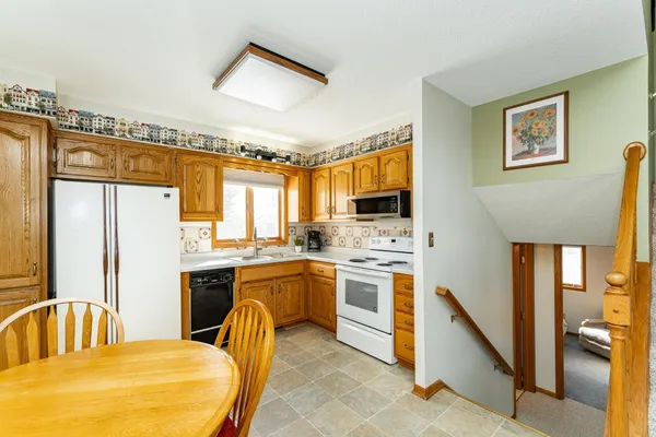 $269,000 | 2401 30th Avenue Northwest, Rochester, MN 55901