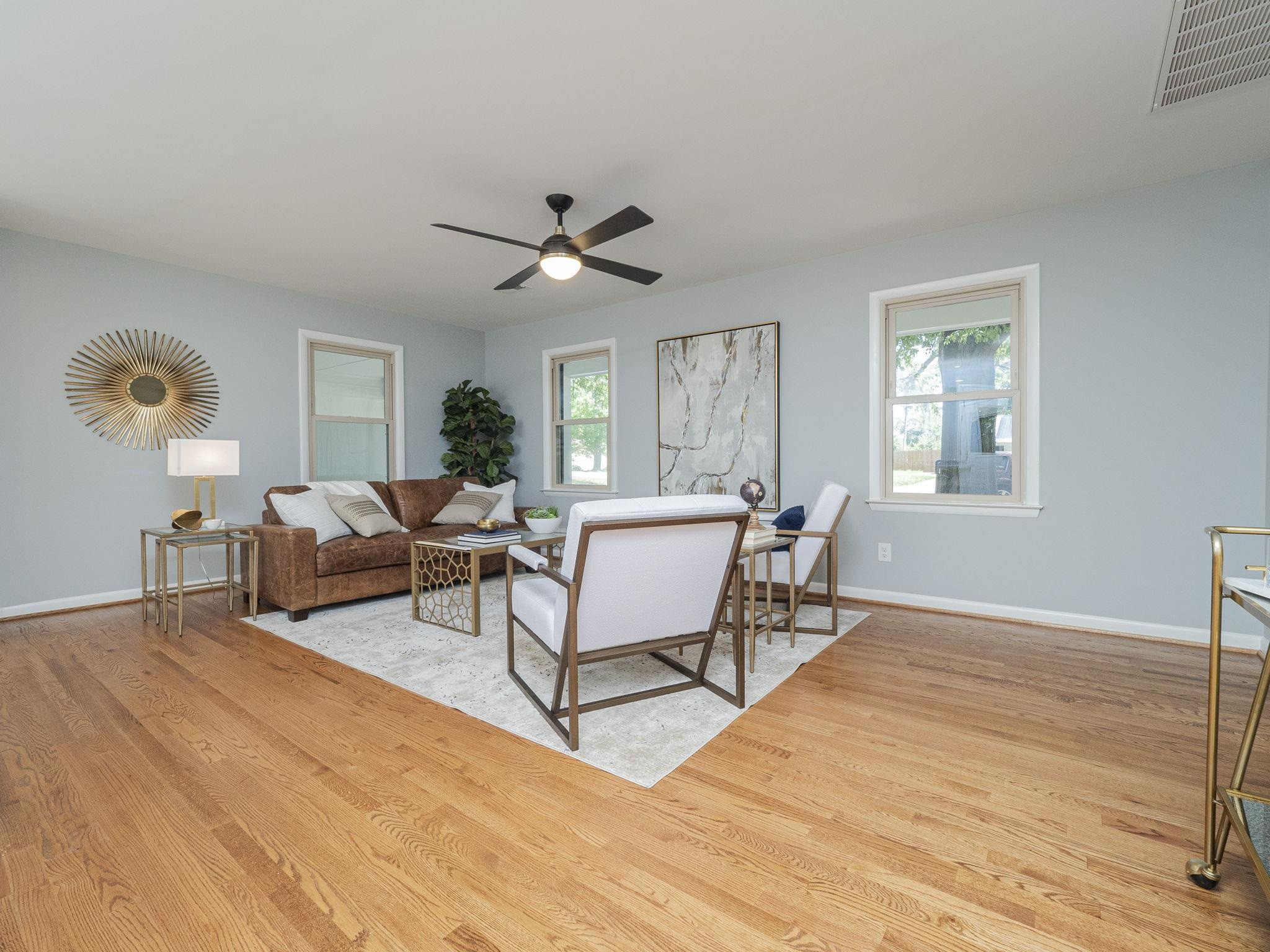 5309 Knollwood Road Raleigh, NC 27609 - Photo 4 of 19 Living Room