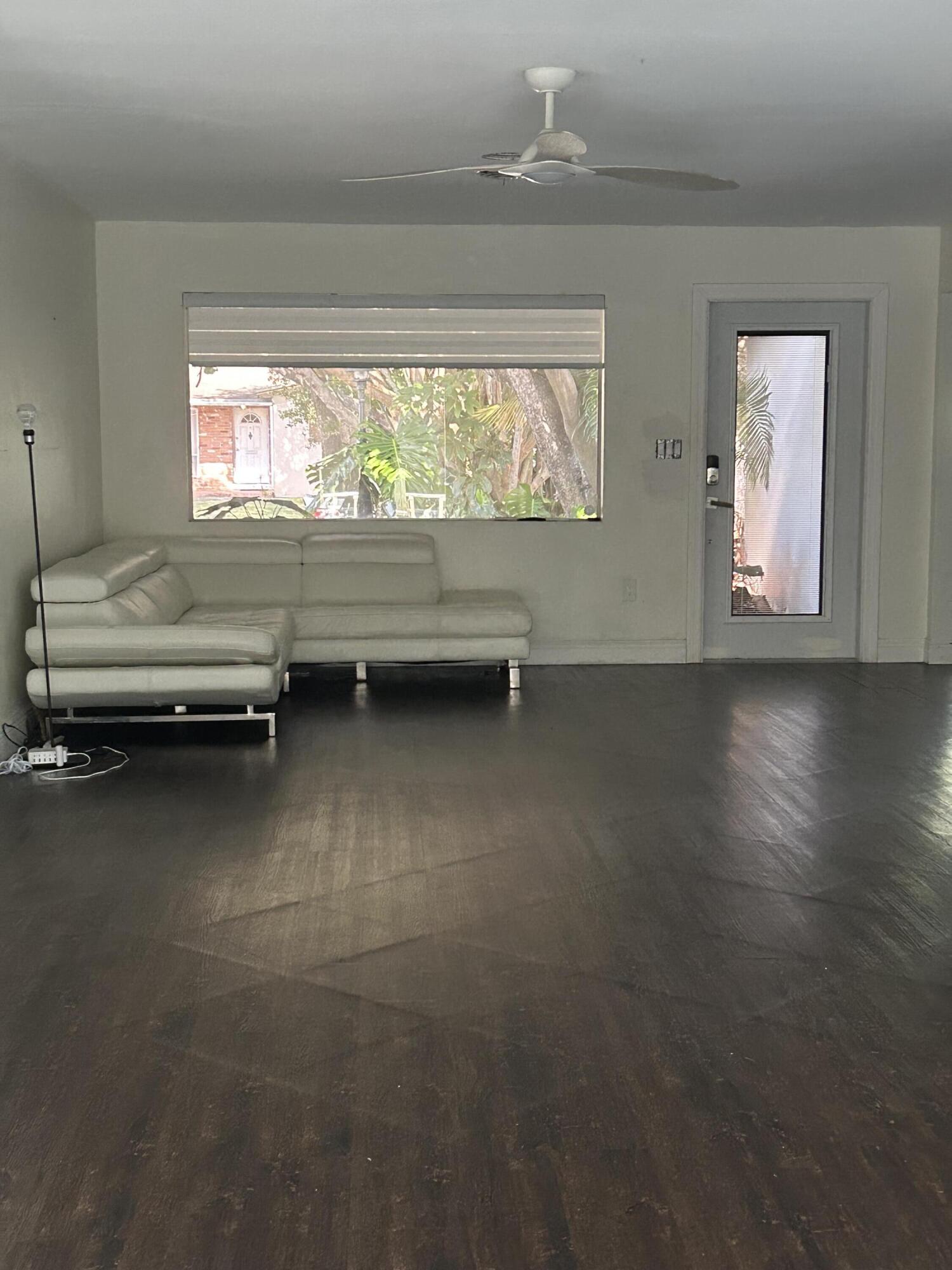 5300 Tyler Street Hollywood, FL 33021 - Photo 12 of 19 IMG_2519