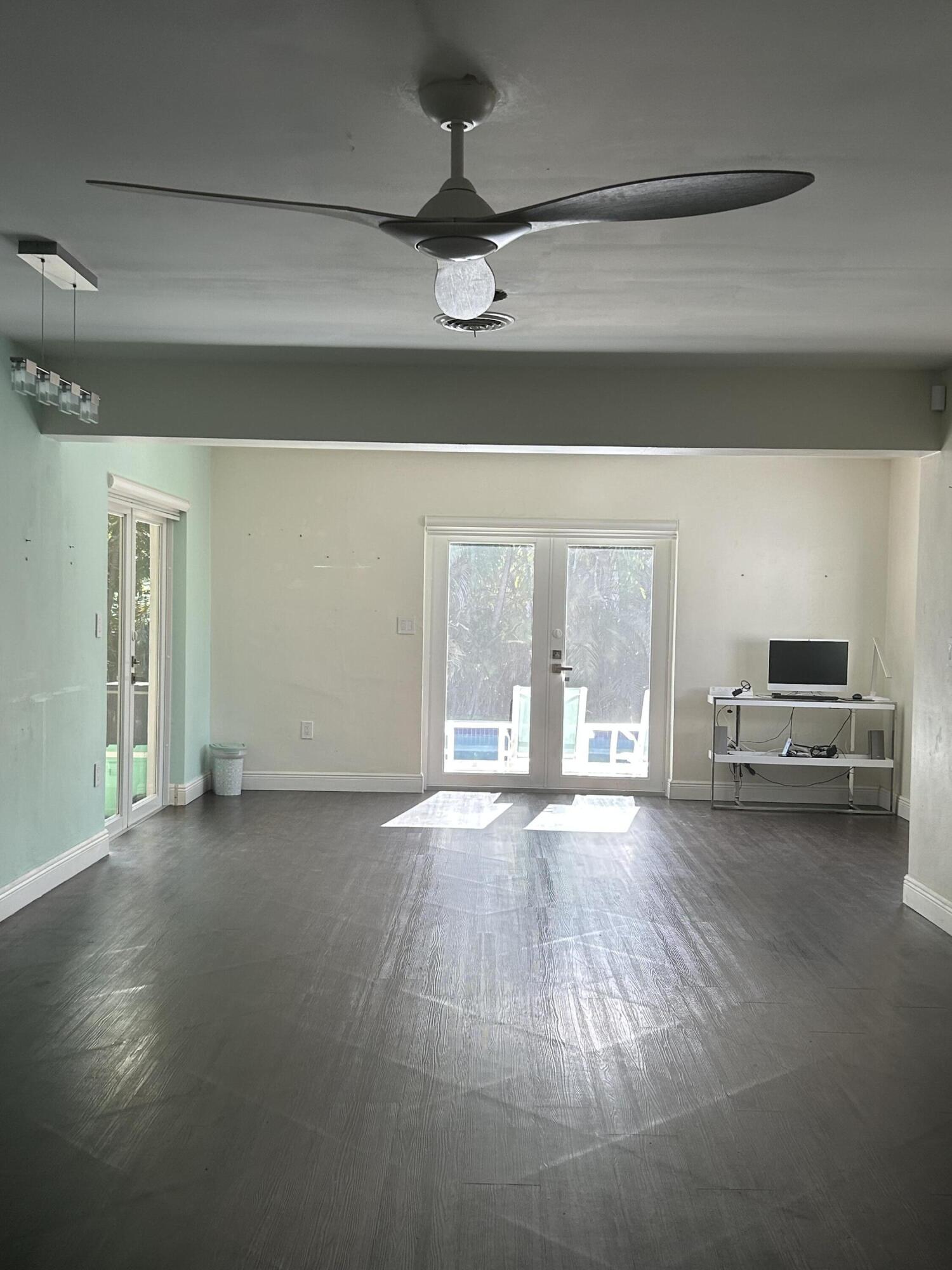 5300 Tyler Street Hollywood, FL 33021 - Photo 16 of 19 IMG_2523