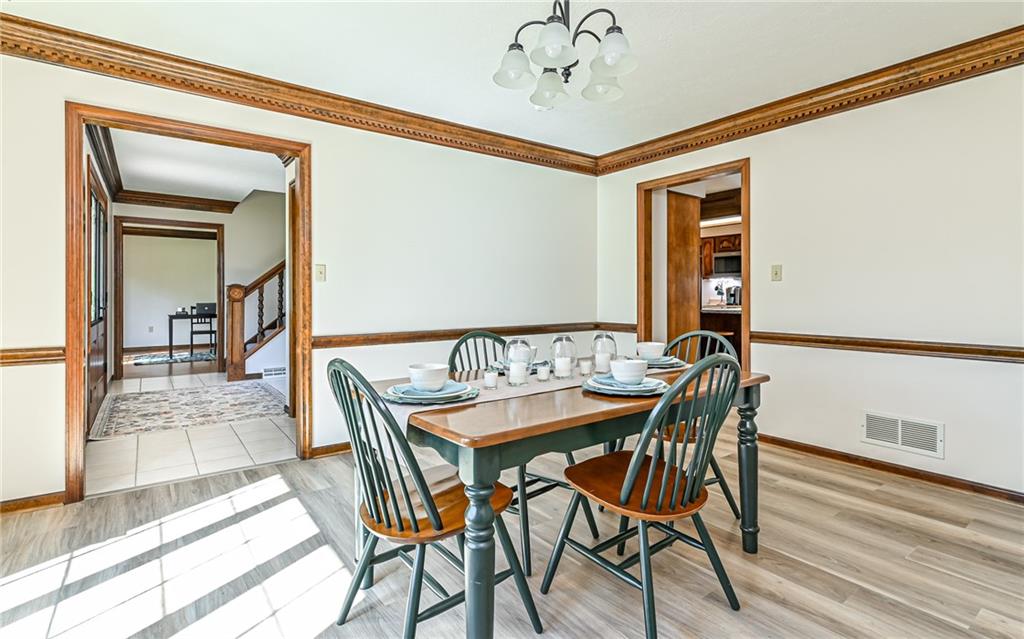 330 Pinkerton Road Wexford, PA 15090 - Photo 8 of 34 Perfect size for entertaining guests and family!