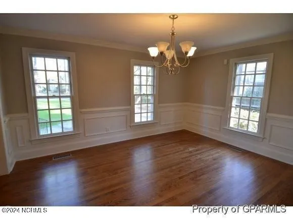 $2,400 | 208 Chowan Road, Greenville, NC 27858