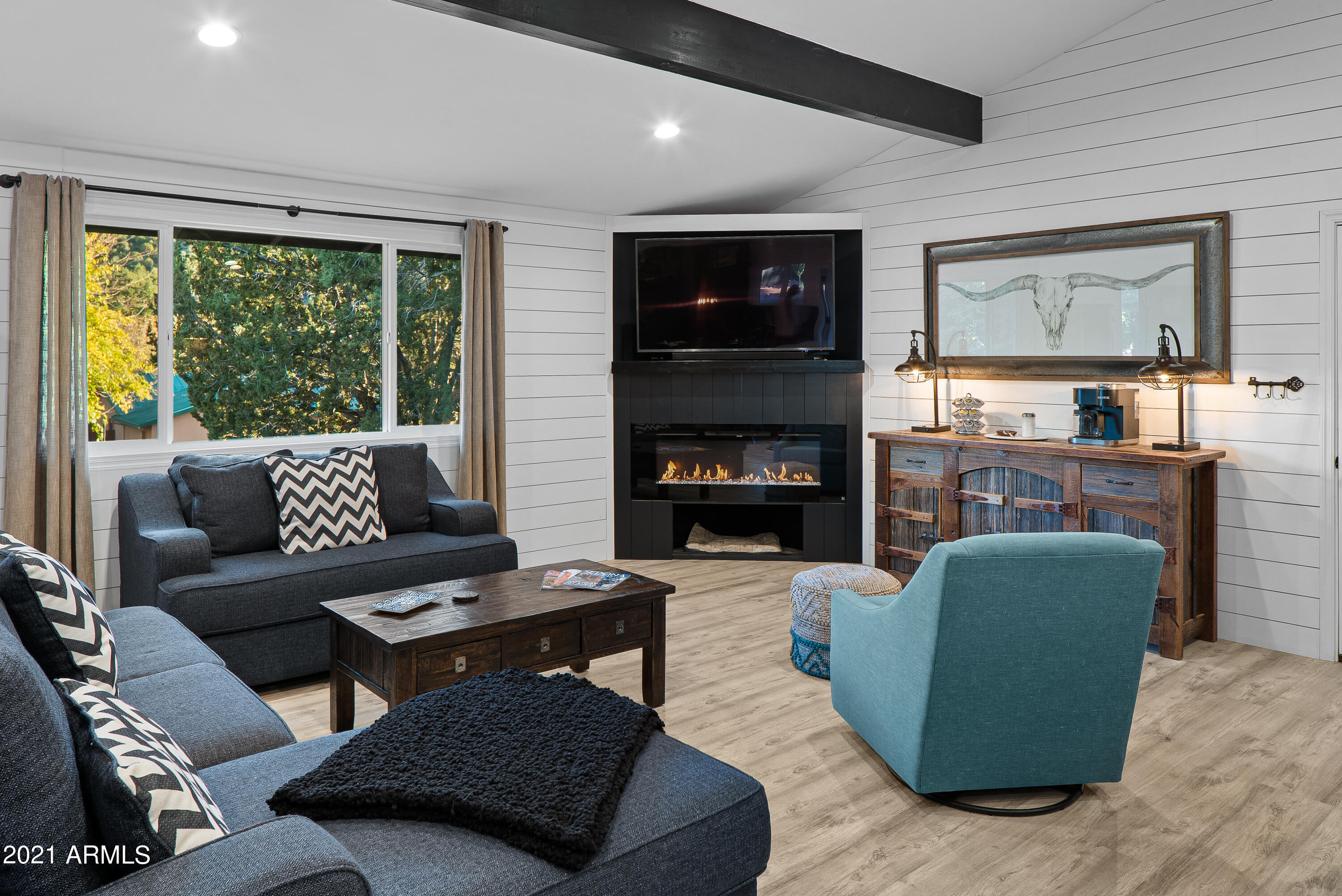 275 Northview Road Sedona, AZ 86336 - Photo 13 of 30 Custom Media Nook