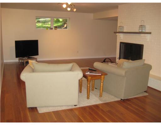 299 Buckingham Road Fox Chapel, PA 15215 - Photo 11 of 16 Family Room. Natural light thru windows, lovely room with plenty of space to entertain.
