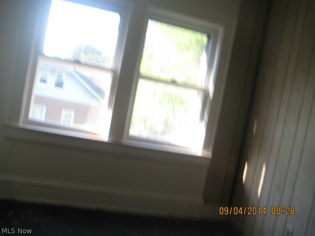 864 Aberdeen Street Akron, OH 44310 - Photo 12 of 14