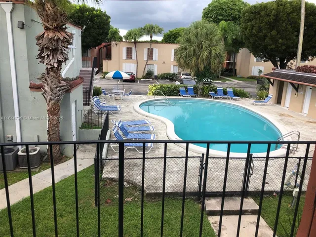 $1,900 | 10748 North Kendall Drive, Unit N20, Miami, FL 33176