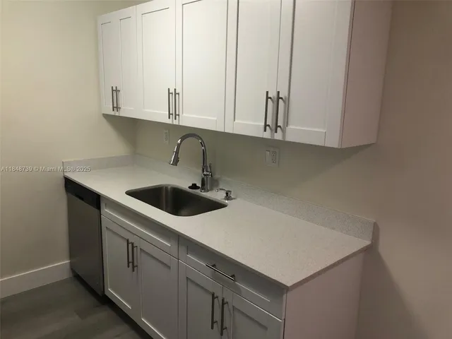 $1,900 | 10748 North Kendall Drive, Unit N20, Miami, FL 33176