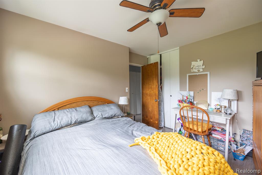 2704 West 13 Mile Road, Unit 12 Royal Oak, MI 48073 - Photo 13 of 20