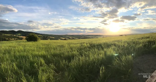 $500,000 | Tbd Tbd Lenville Road, Moscow, ID 83843