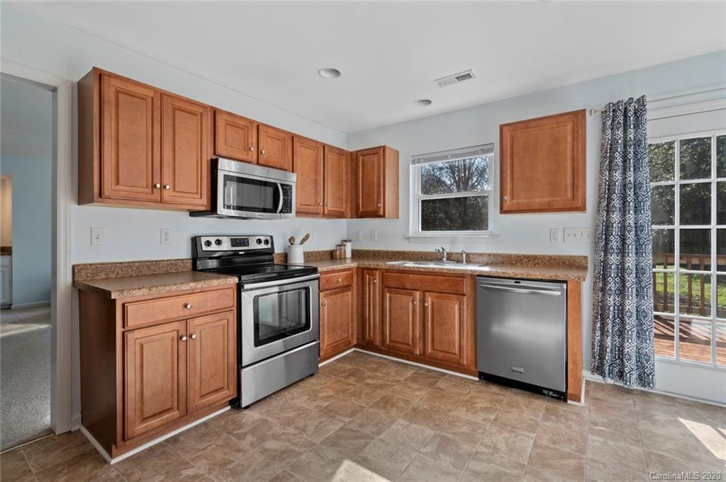 7419 Bent Oak Road Charlotte, NC 28226 - Photo 5 of 45