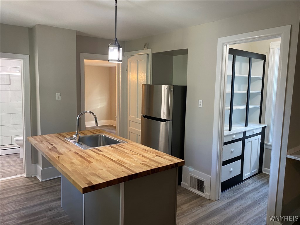 434 14th Street Buffalo, NY 14213 - Photo 11 of 26