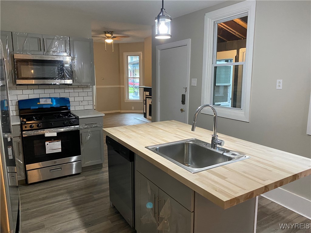 434 14th Street Buffalo, NY 14213 - Photo 15 of 26