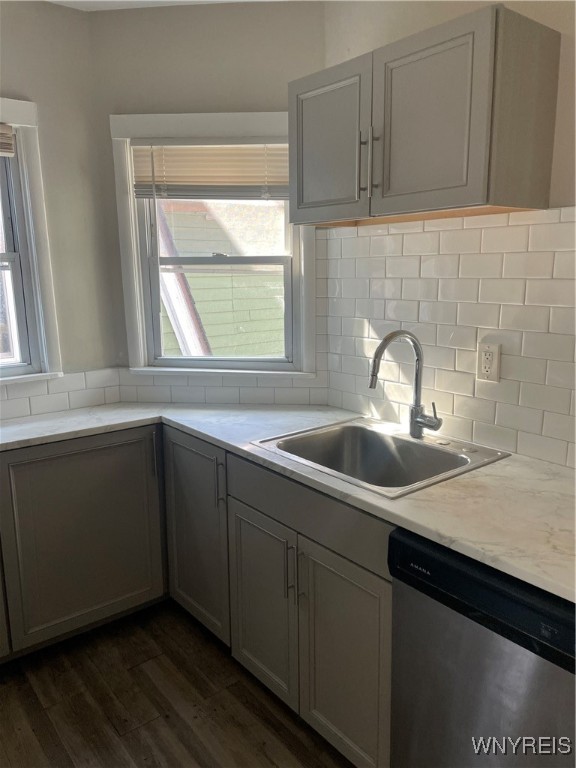 434 14th Street Buffalo, NY 14213 - Photo 23 of 26