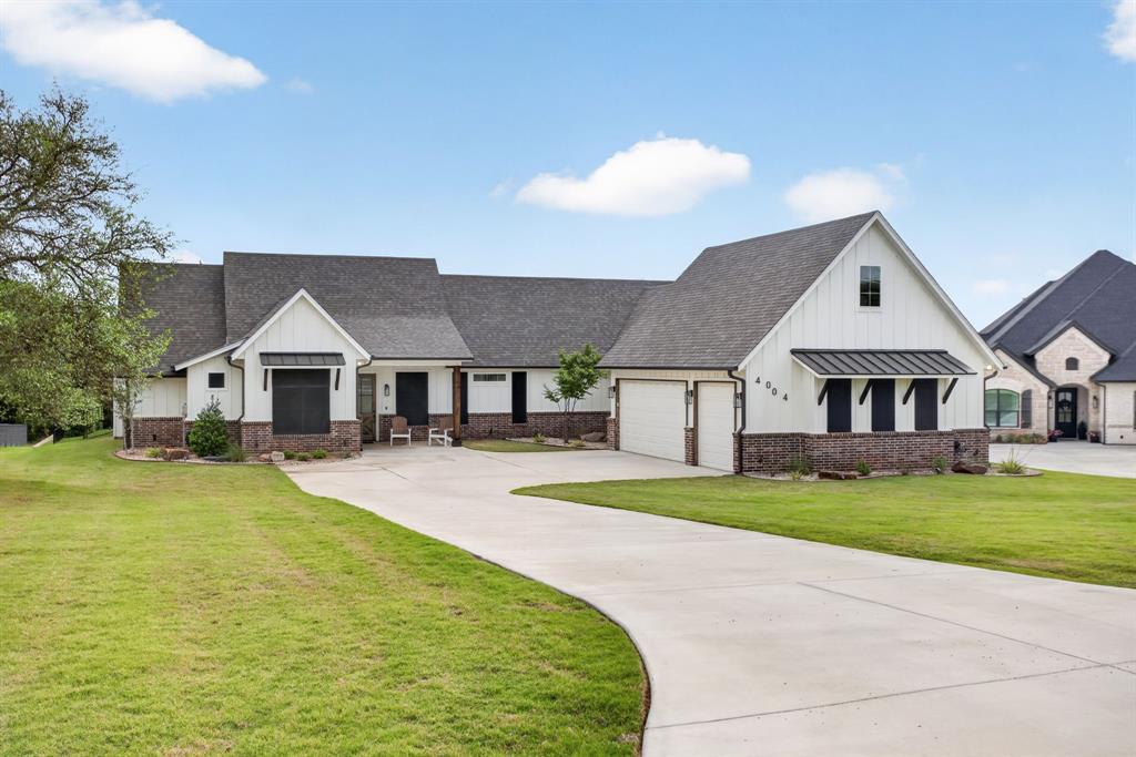 4004 Legend Trail Granbury, TX 76049 - Photo 2 of 33