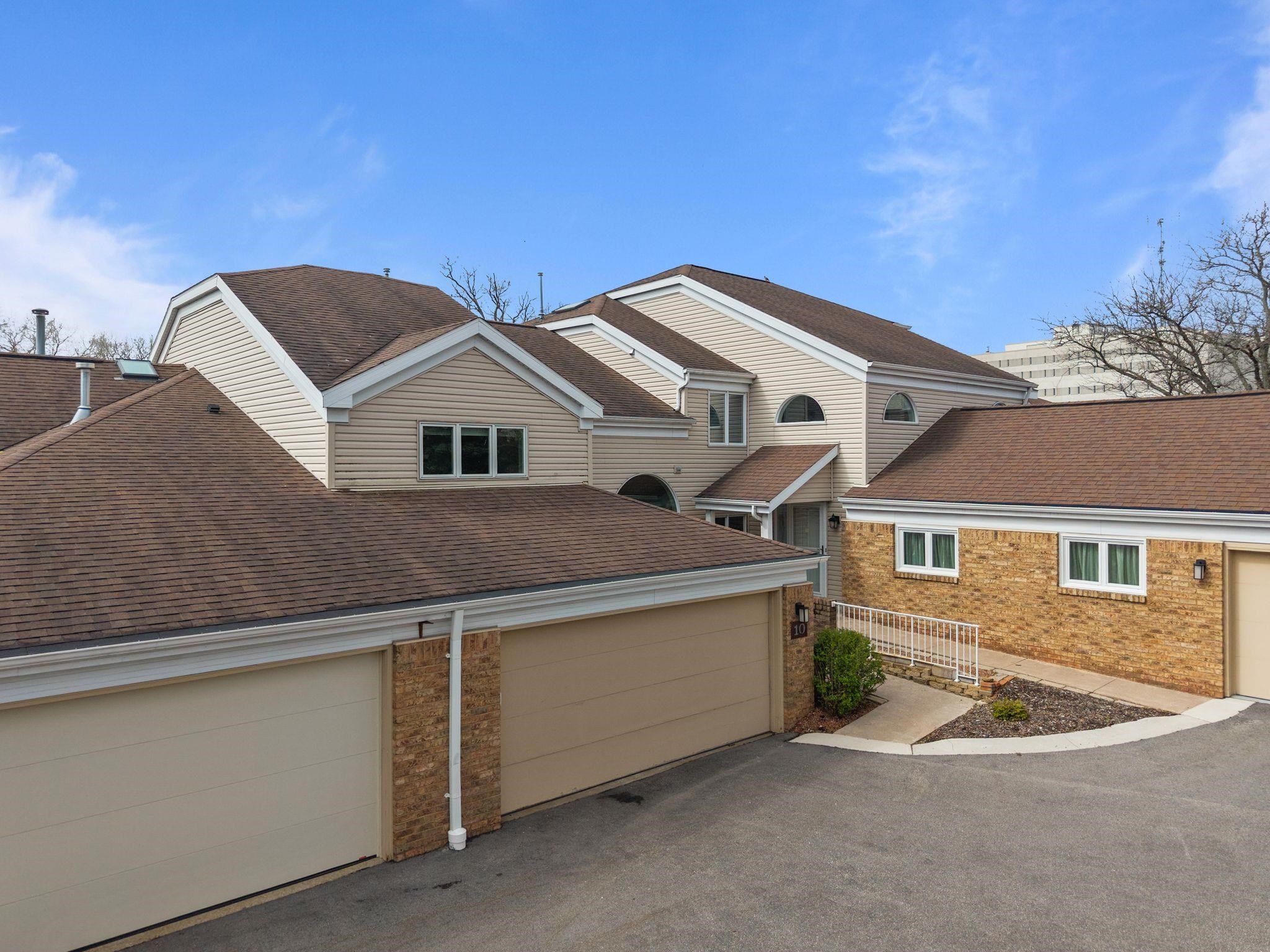 10 South Lawrence Court, Unit 10 Appleton, WI 54911 - Photo 33 of 33