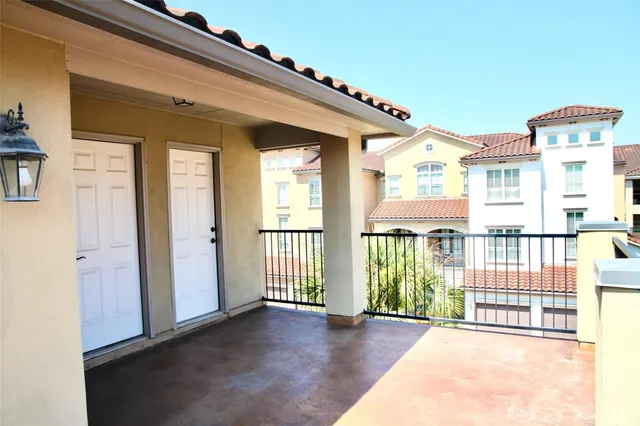 $3,200 | 28 West Oaks Drive, Houston, TX 77058