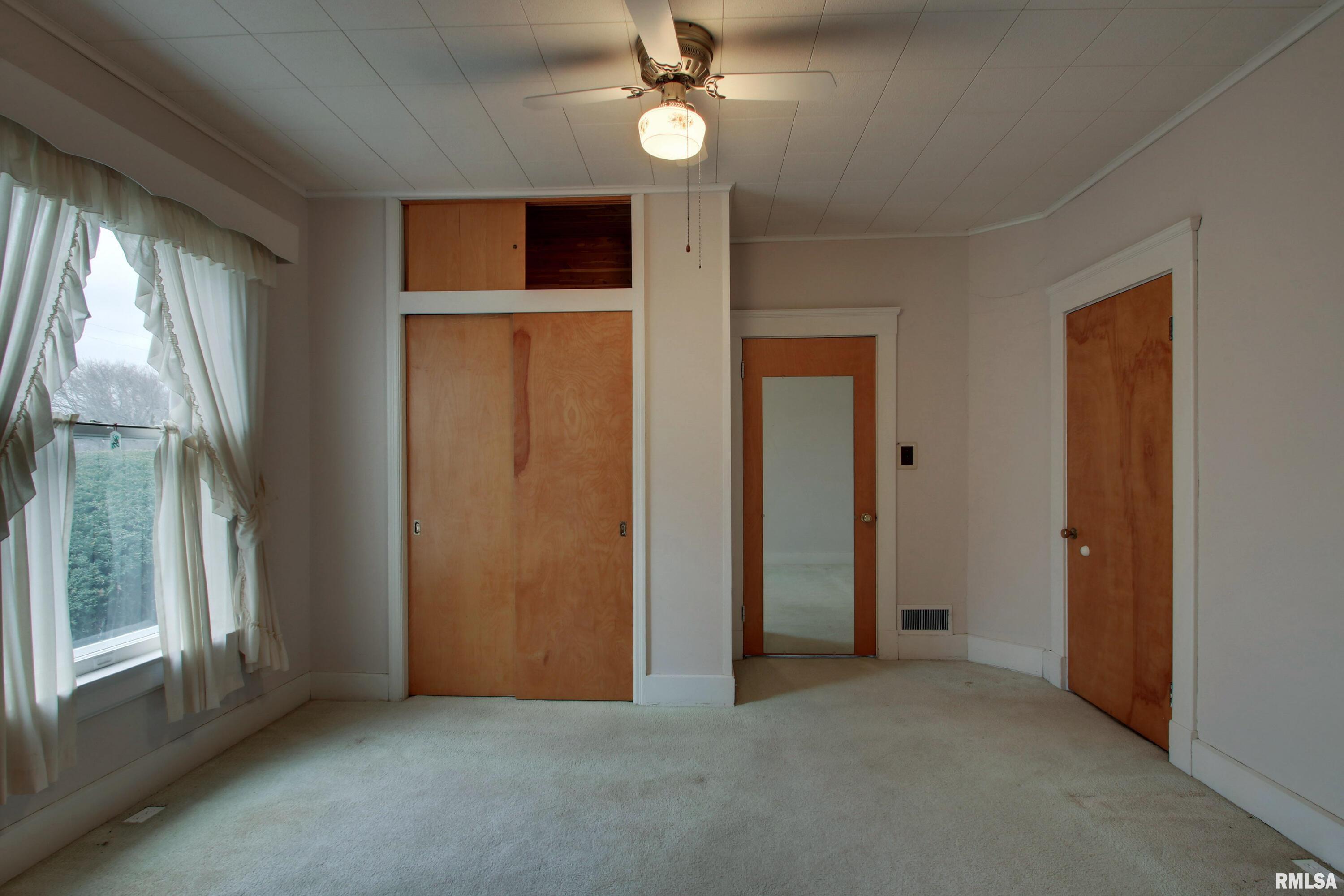 2102 Melview Road Quincy, IL 62305 - Photo 11 of 25 Gallery Image 11