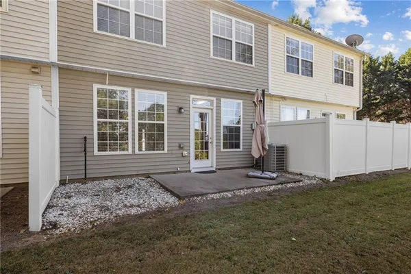 $2,100 | 1558 Paramount View Trace Northeast, Sugar Hill, GA 30518